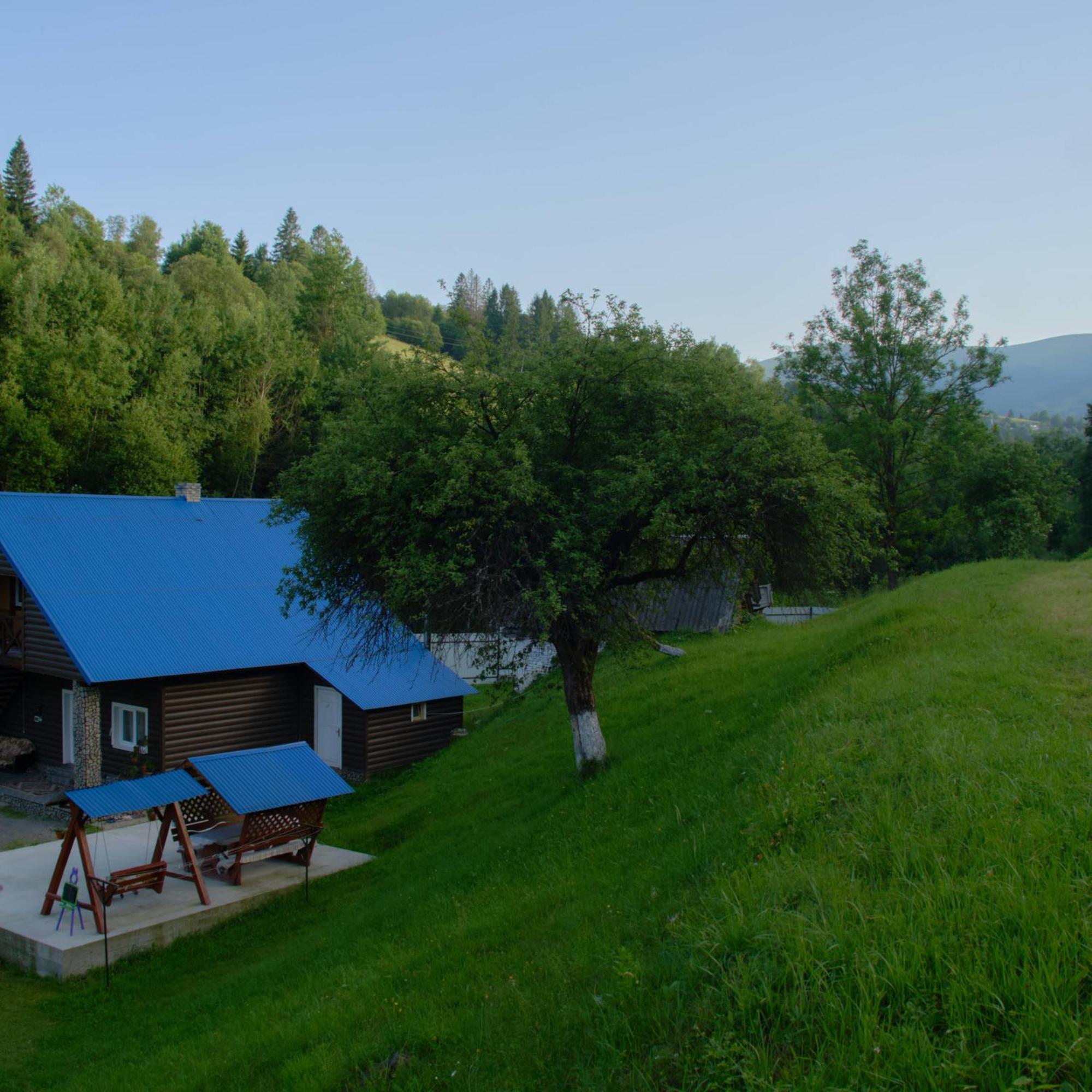 Vila "Відпочинок В Карпатах" Izky Exteriér fotografie